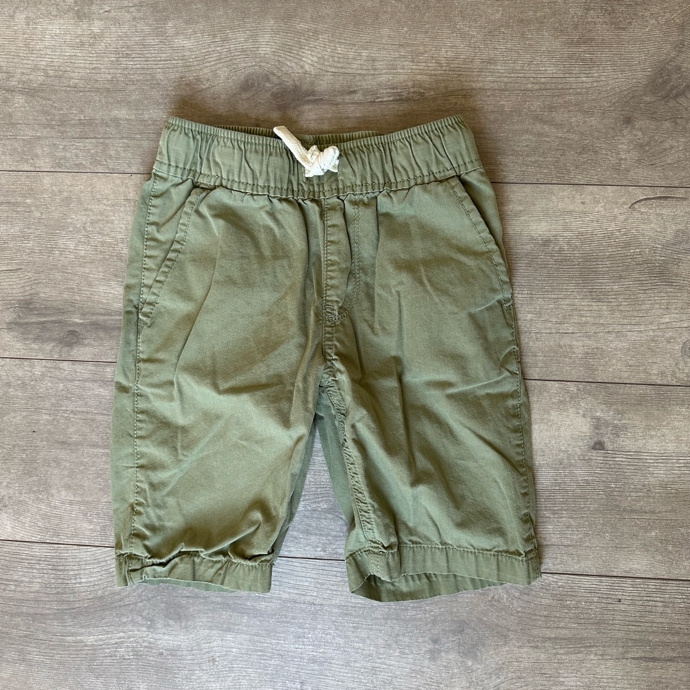 Place Boys Green Pull On Jogger Shorts vguc size 6